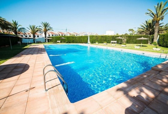 Resale - Villa - Torrevieja - Calas blanca