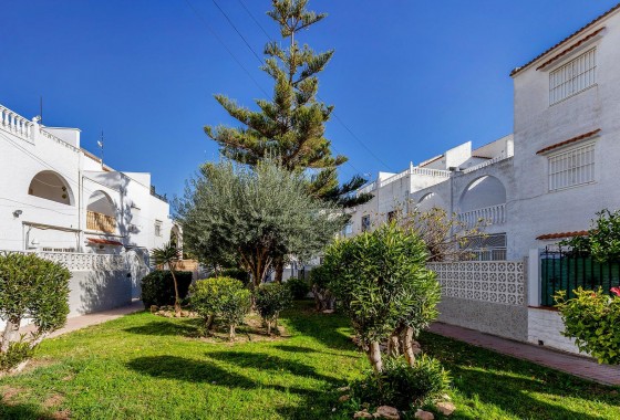 Resale - Villa - Torrevieja - Calas blanca
