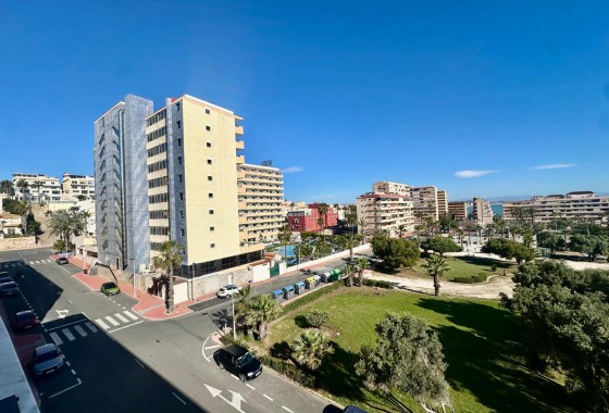 Resale - Apartment / flat - Torrevieja - Cabo cervera
