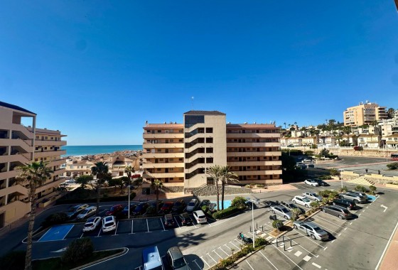 Resale - Apartment / flat - Torrevieja - Cabo cervera