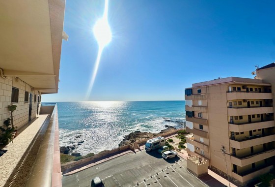 Resale - Apartment / flat - Torrevieja - Cabo cervera