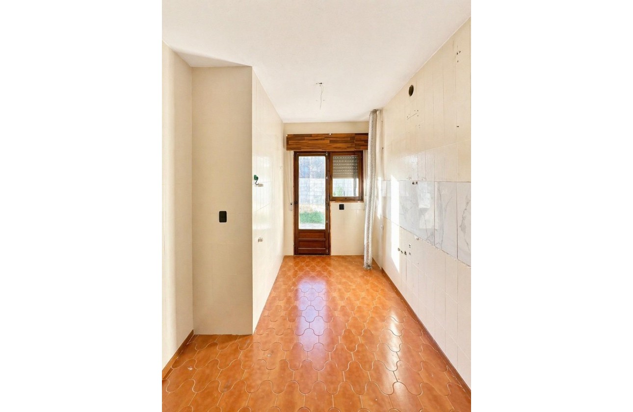 Reventa - Chalet - Torrevieja - Aguas Nuevas