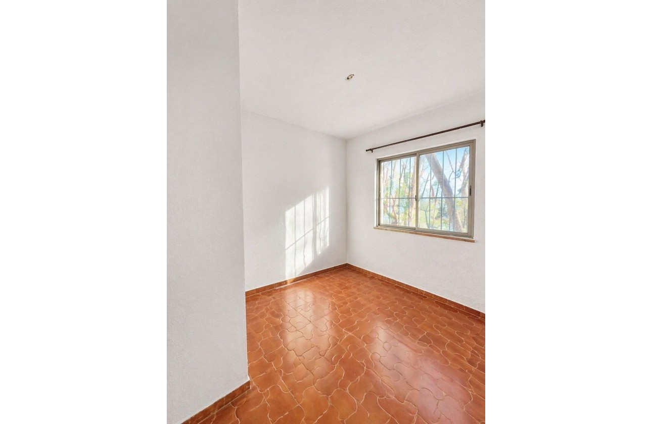 Reventa - Chalet - Torrevieja - Aguas Nuevas