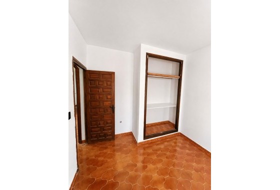 Reventa - Chalet - Torrevieja - Aguas Nuevas