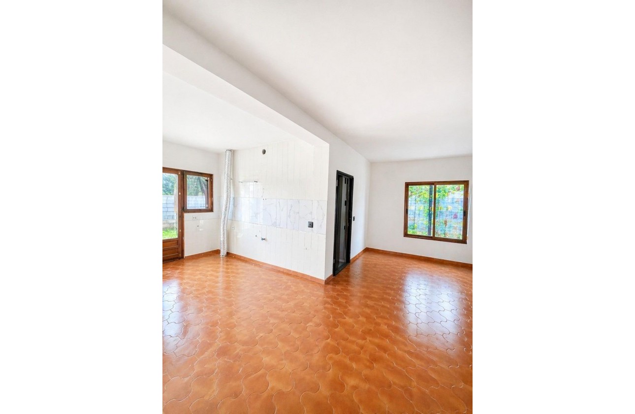 Reventa - Chalet - Torrevieja - Aguas Nuevas