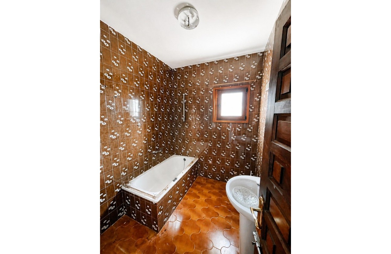 Reventa - Chalet - Torrevieja - Aguas Nuevas