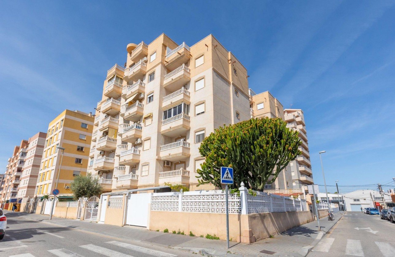 Revente - Appartement - Torrevieja - Nueva Torrevieja