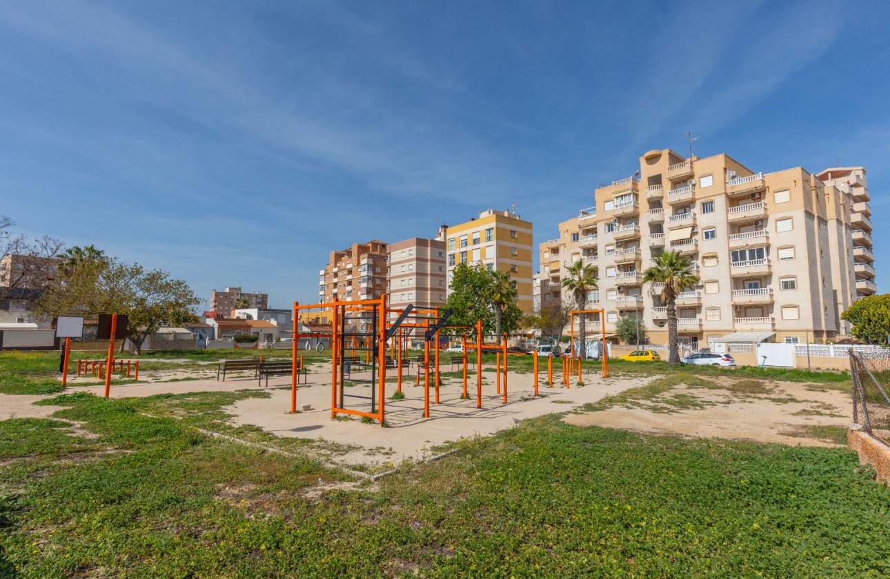 Revente - Appartement - Torrevieja - Nueva Torrevieja