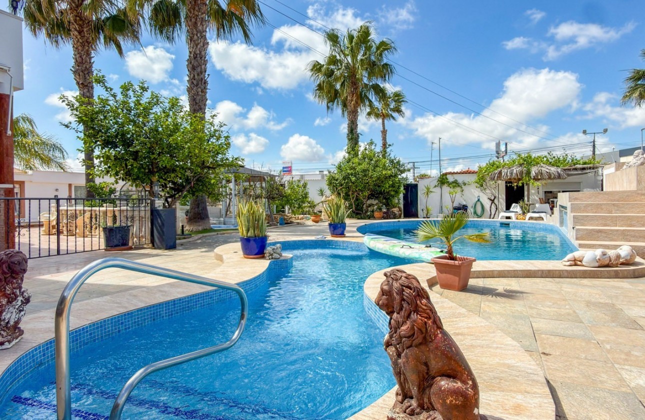 Resale - Villa - Ciudad Quesada