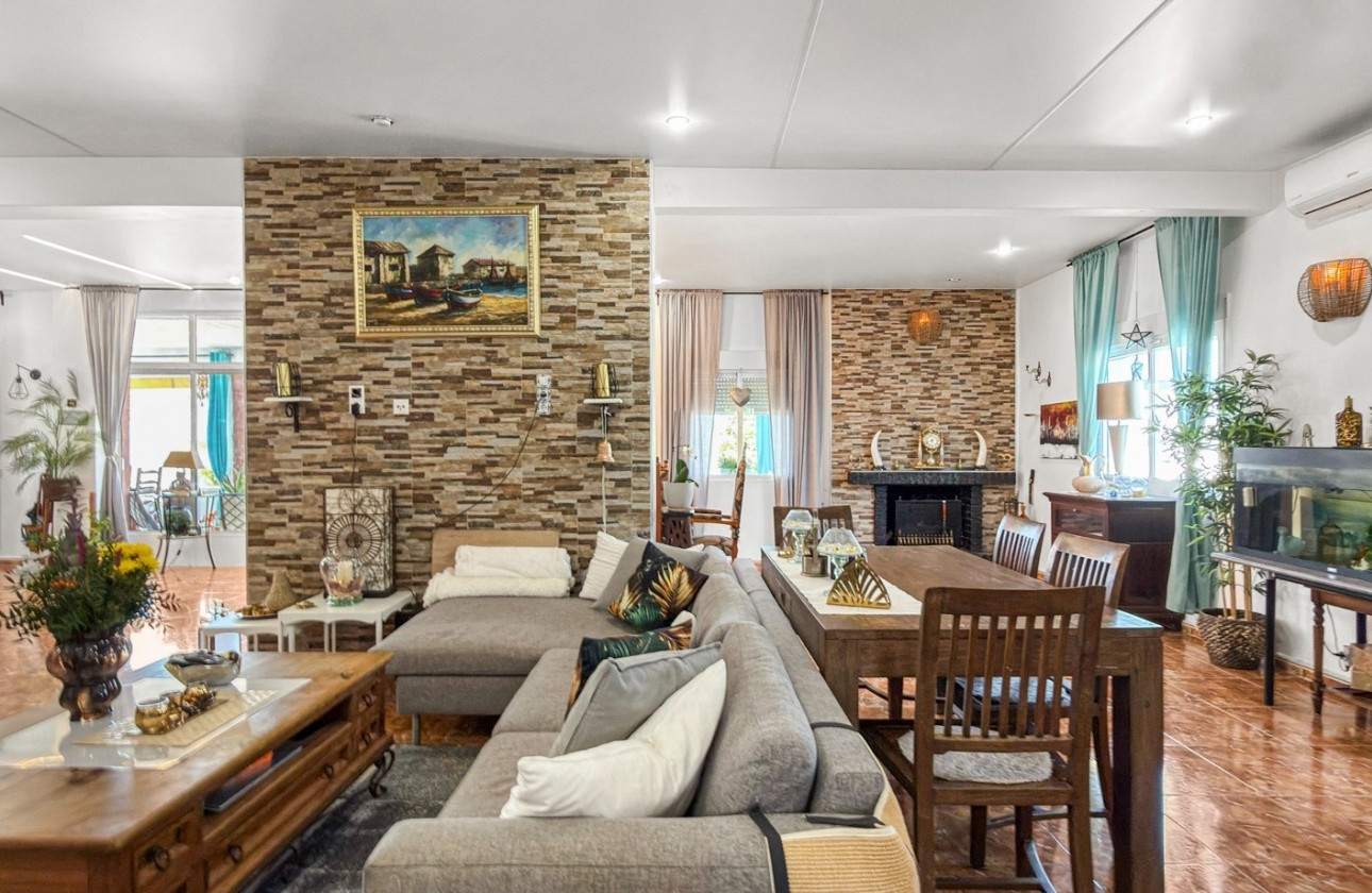 Resale - Villa - Ciudad Quesada