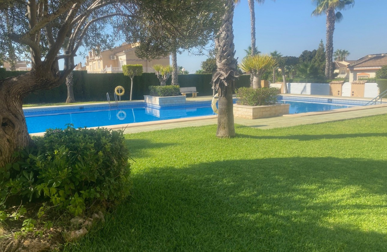 Resale - Villa - Ciudad quesada - Dona Pepa