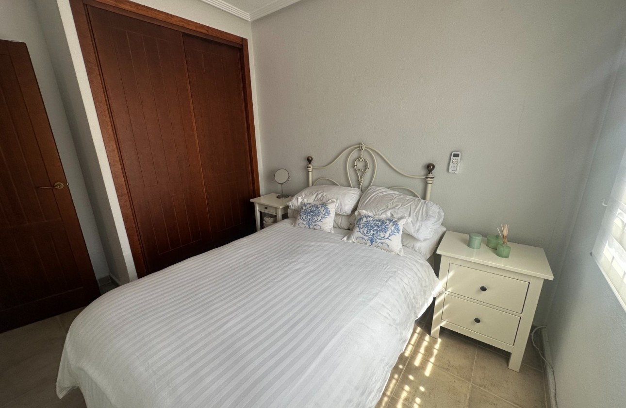 Reventa - Apartamento / piso - Torrevieja - Aguas Nuevas