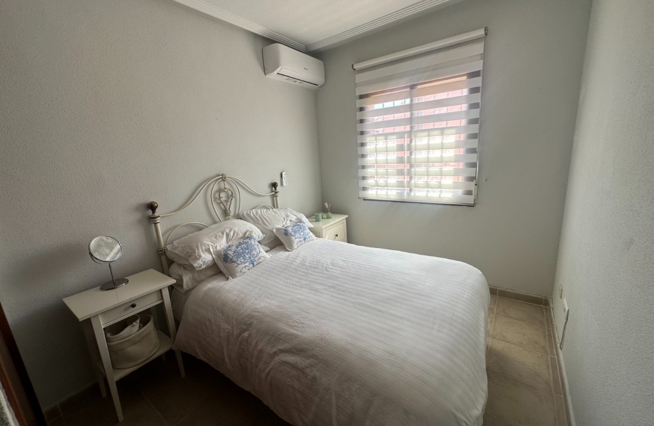 Reventa - Apartamento / piso - Torrevieja - Aguas Nuevas