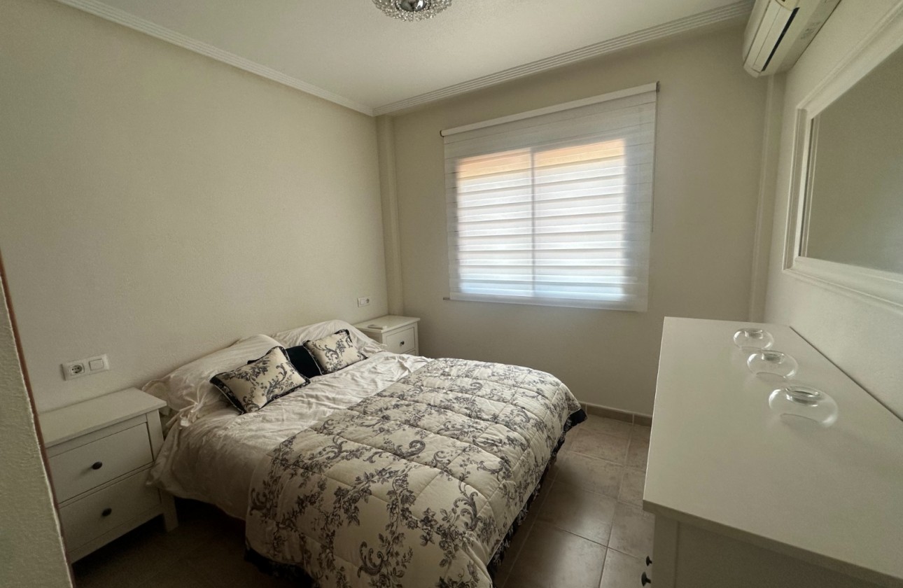 Reventa - Apartamento / piso - Torrevieja - Aguas Nuevas