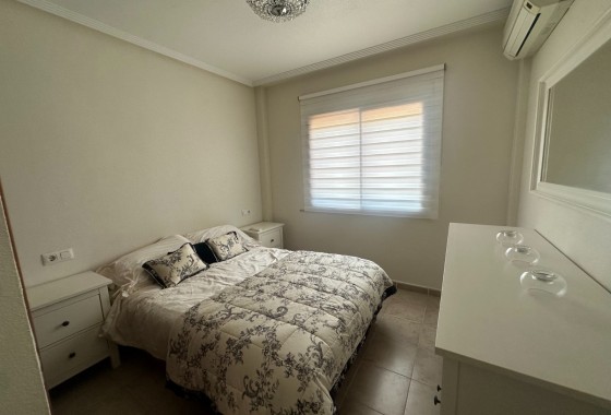Reventa - Apartamento / piso - Torrevieja - Aguas Nuevas