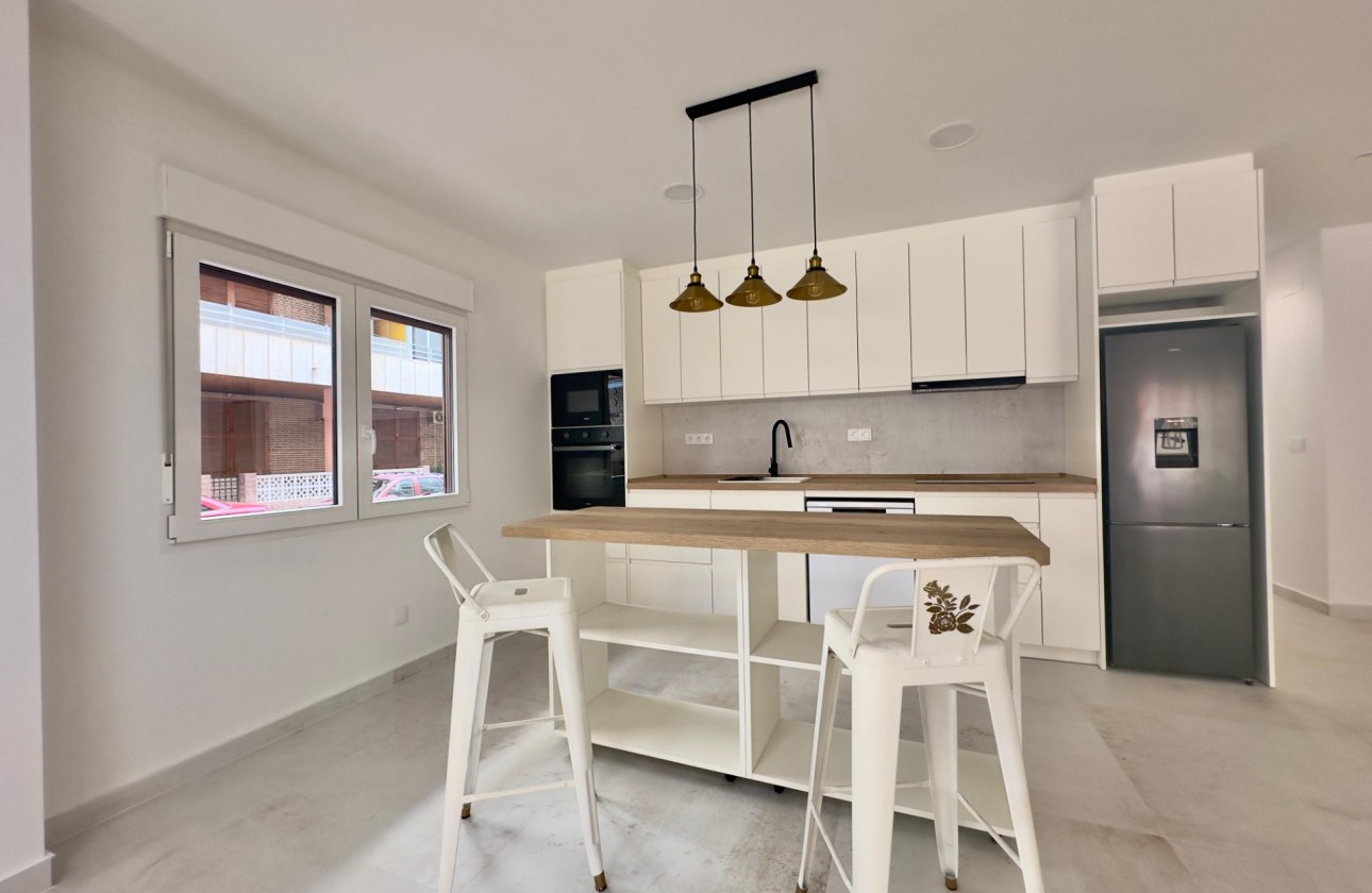 Revente - Appartement - Torrevieja - Acequion