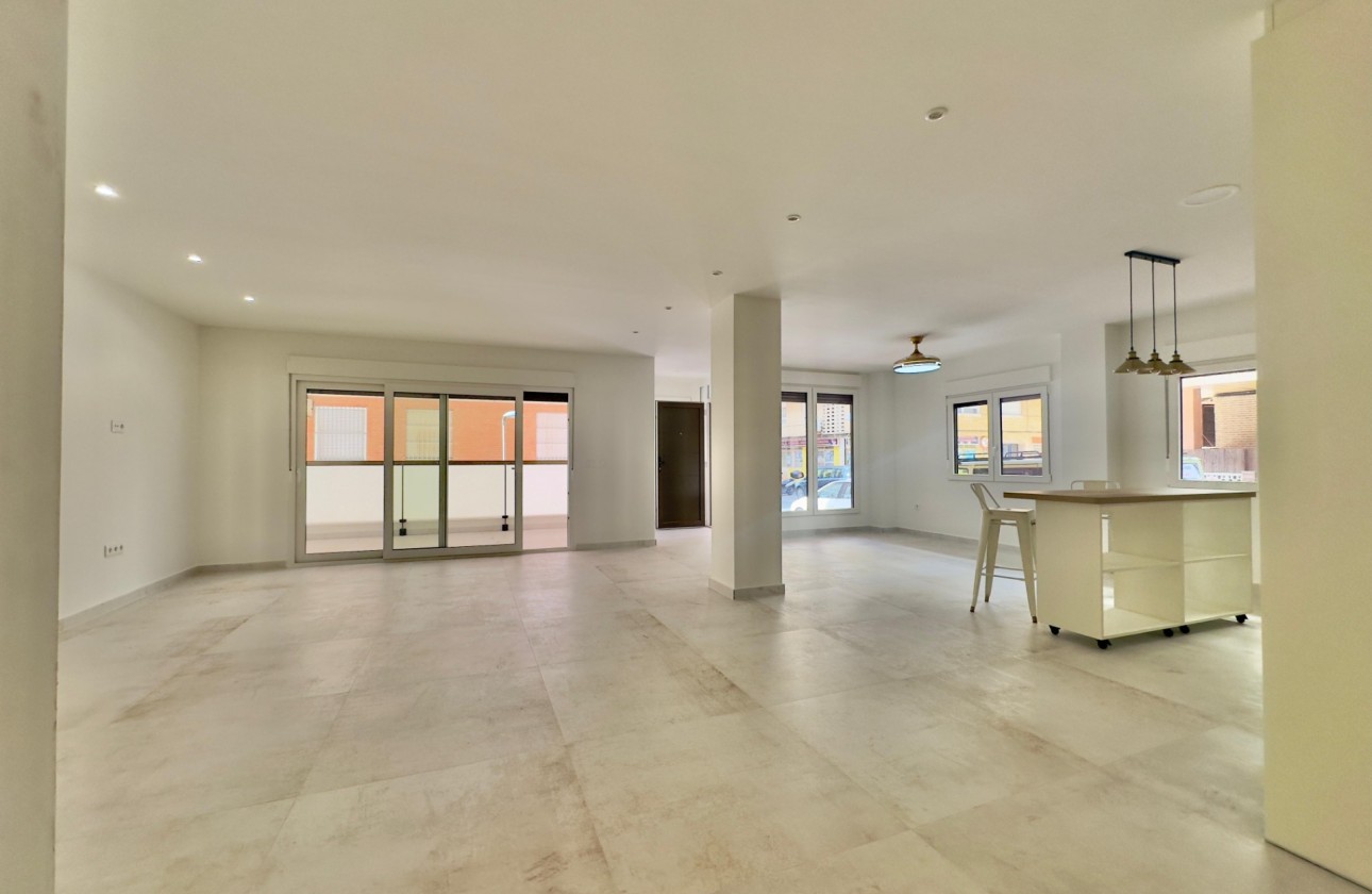 Revente - Appartement - Torrevieja - Acequion