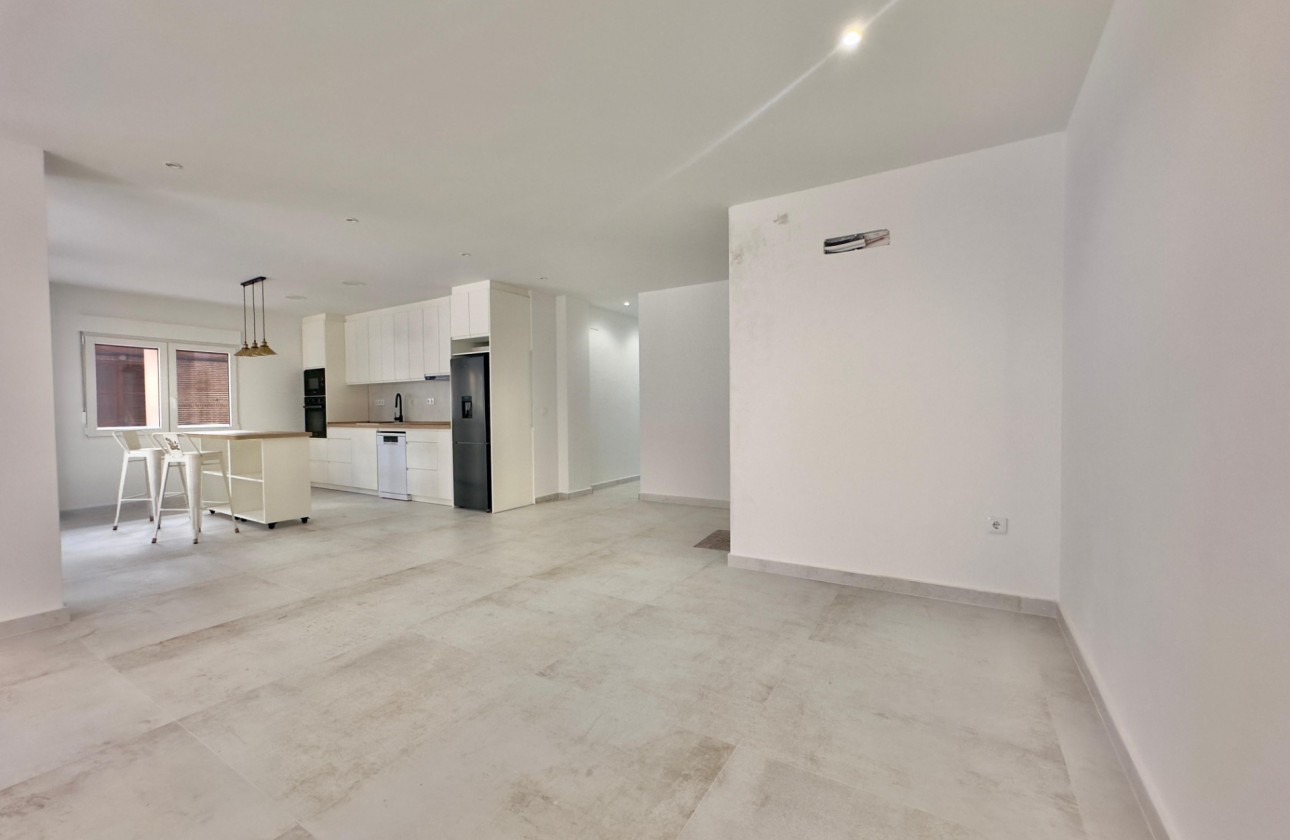 Revente - Appartement - Torrevieja - Acequion