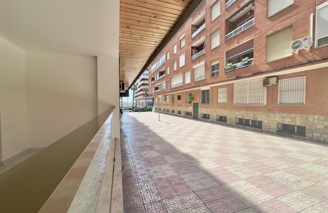 Revente - Appartement - Torrevieja - Acequion