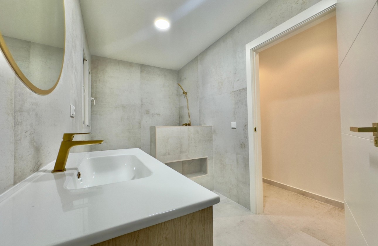 Revente - Appartement - Torrevieja - Acequion