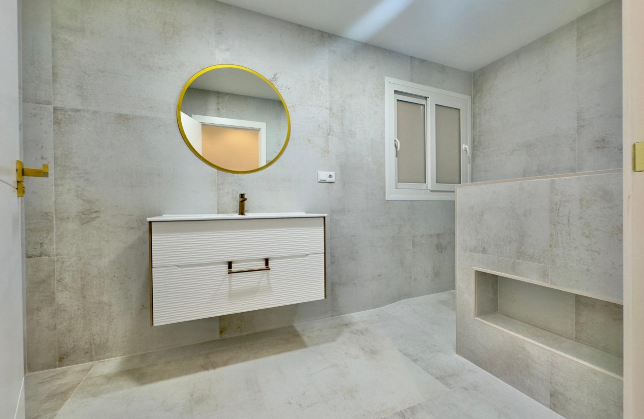 Revente - Appartement - Torrevieja - Acequion