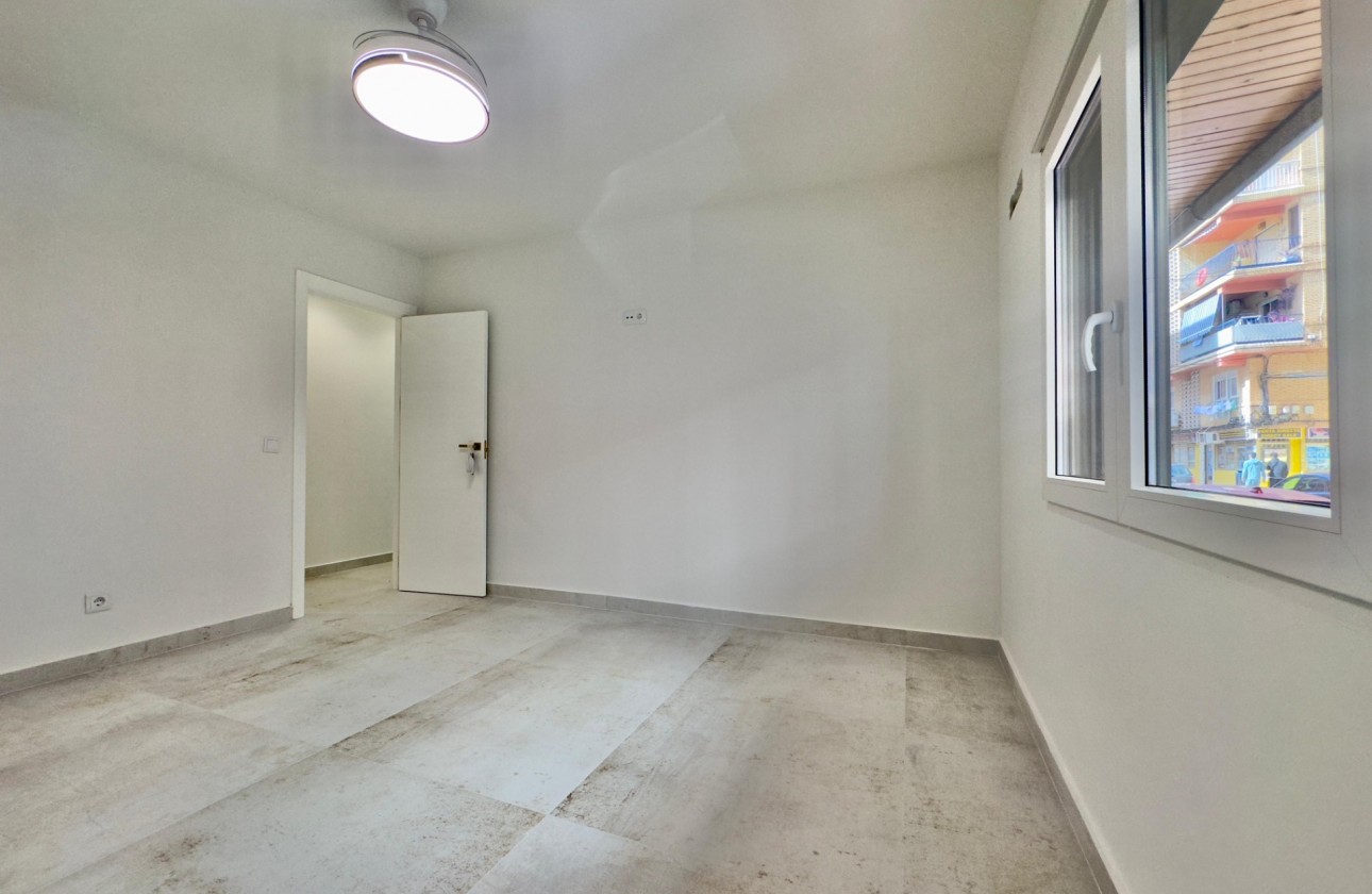 Revente - Appartement - Torrevieja - Acequion