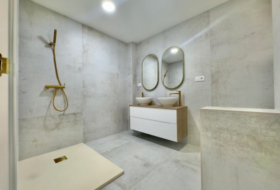 Revente - Appartement - Torrevieja - Acequion