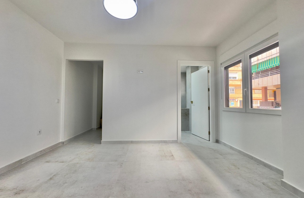 Revente - Appartement - Torrevieja - Acequion
