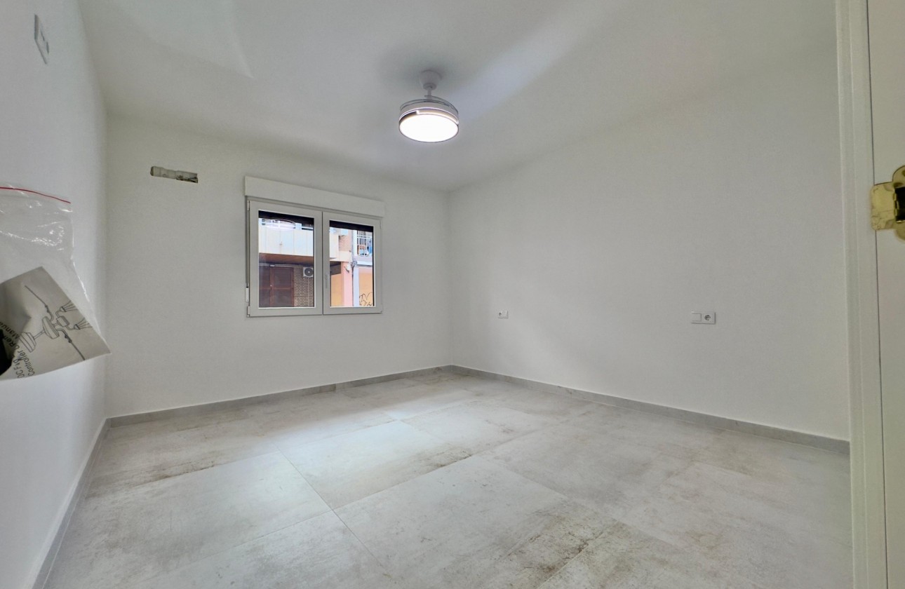 Revente - Appartement - Torrevieja - Acequion