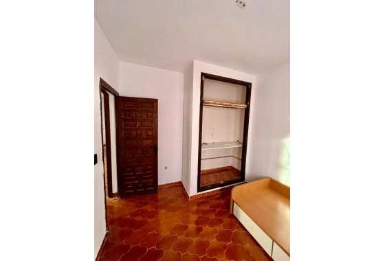 Reventa - Chalet - Torrevieja - Aguas Nuevas