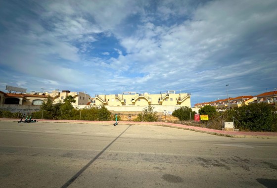 Reventa - Plot - Orihuela Costa - La Florida