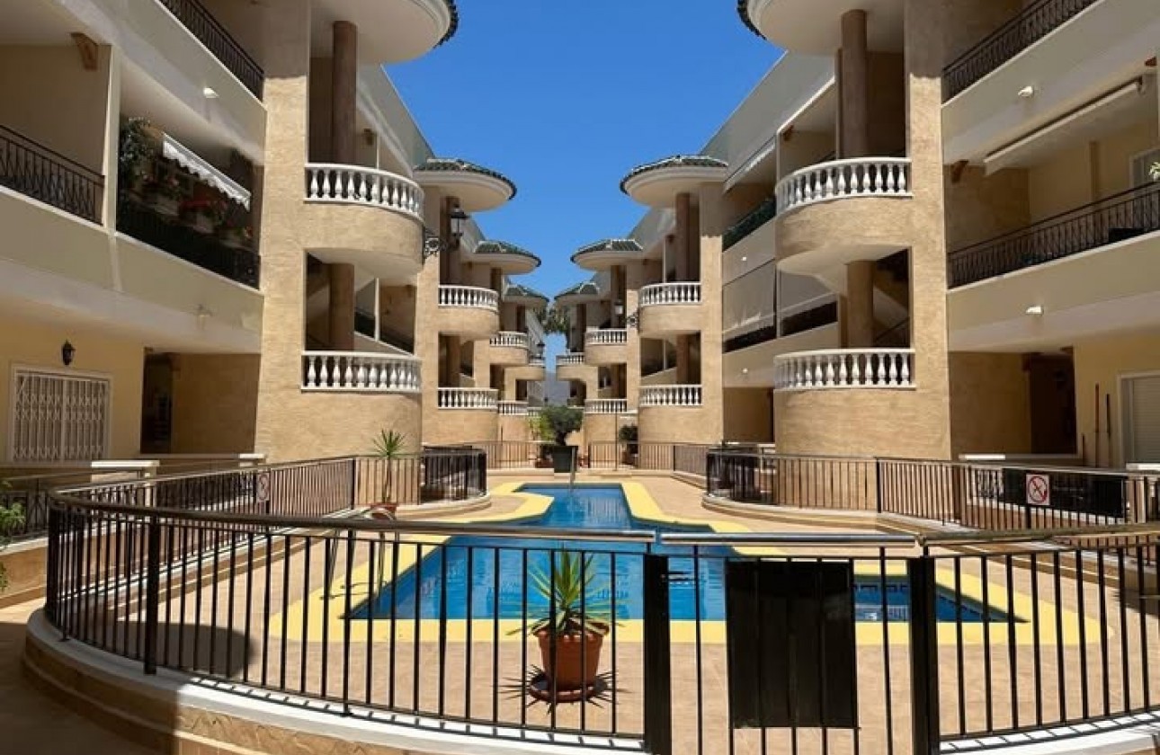 Reventa - Apartamento / piso - Jacarilla
