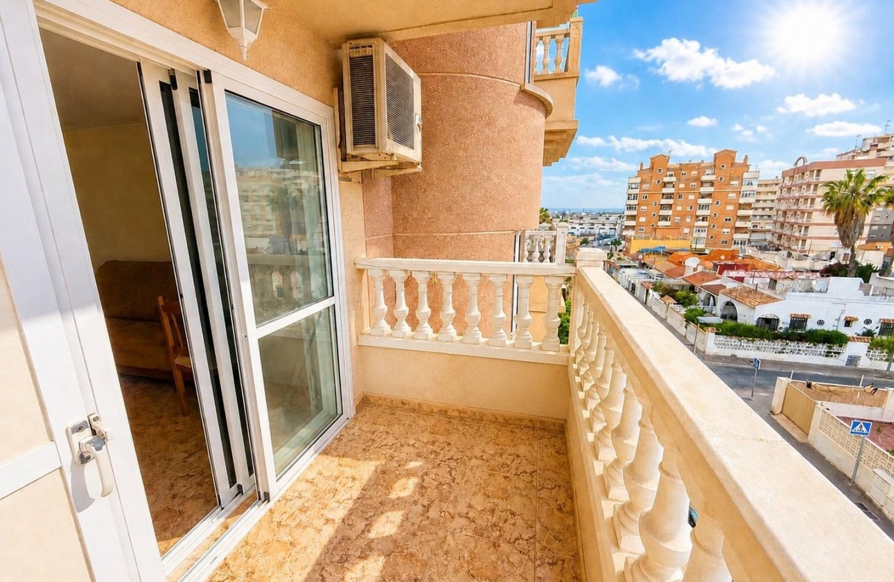 Resale - Apartment / flat - Torrevieja - Nueva Torrevieja