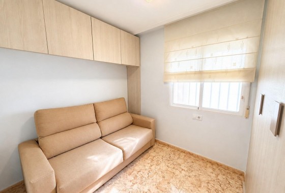 Resale - Apartment / flat - Torrevieja - Nueva Torrevieja