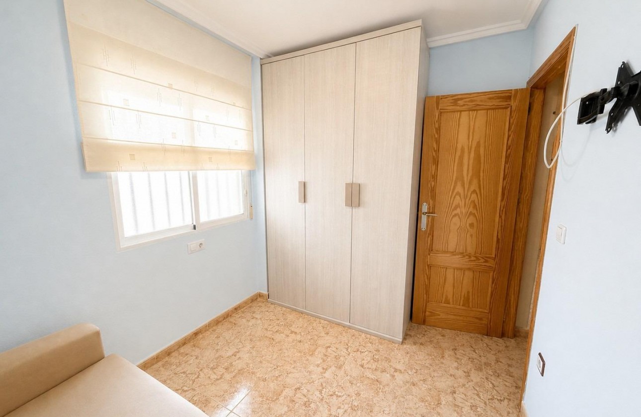 Resale - Apartment / flat - Torrevieja - Nueva Torrevieja