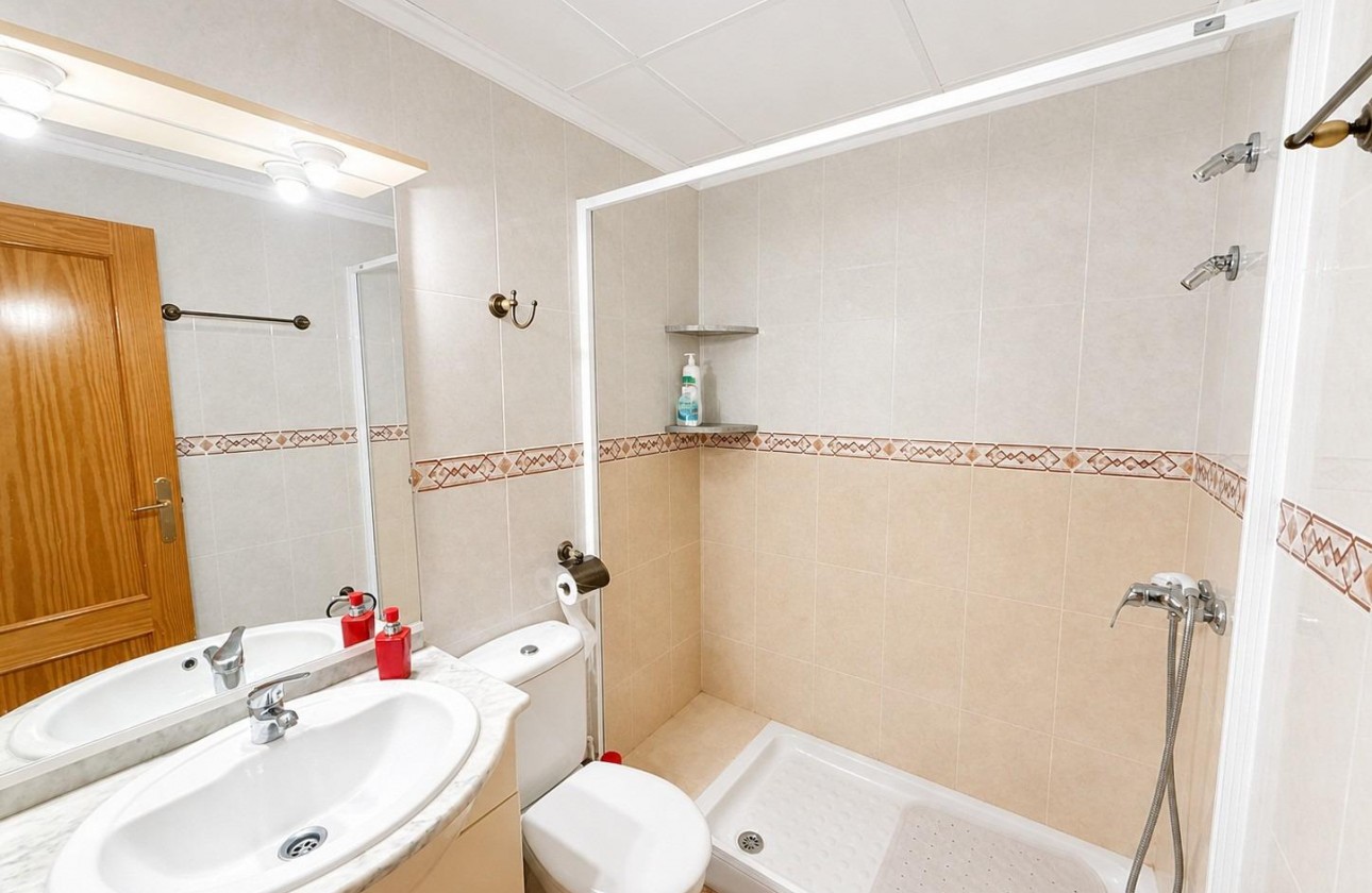 Resale - Apartment / flat - Torrevieja - Nueva Torrevieja