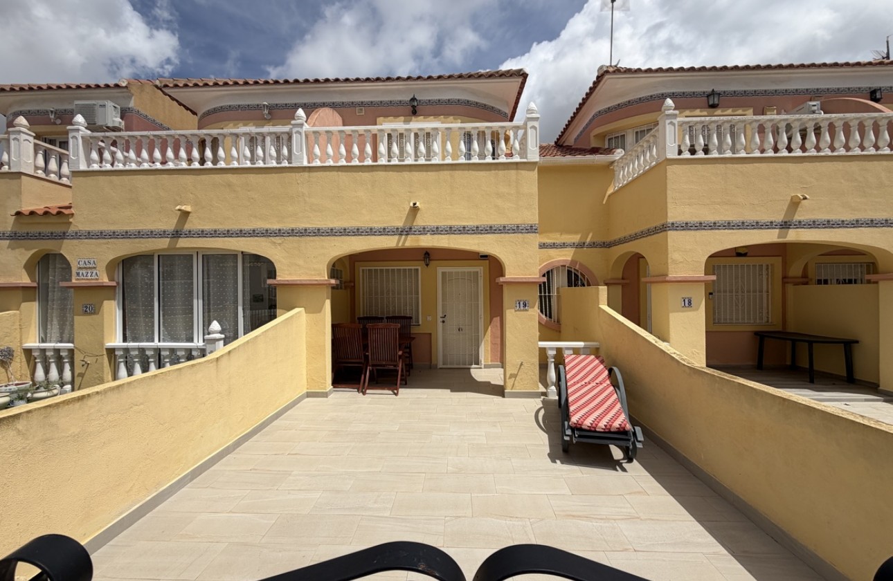 Resale - Villa - Villamartin