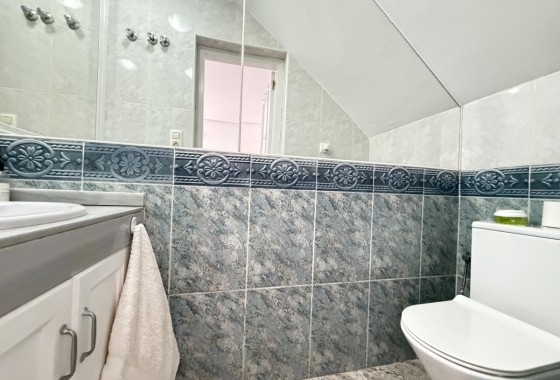 Resale - Villa - Villamartin