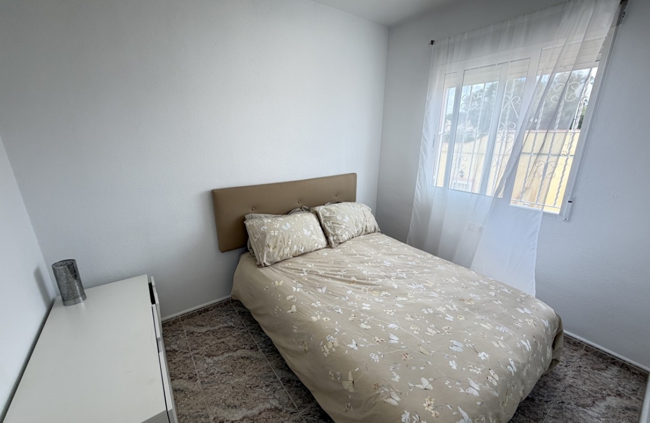Resale - Villa - Villamartin