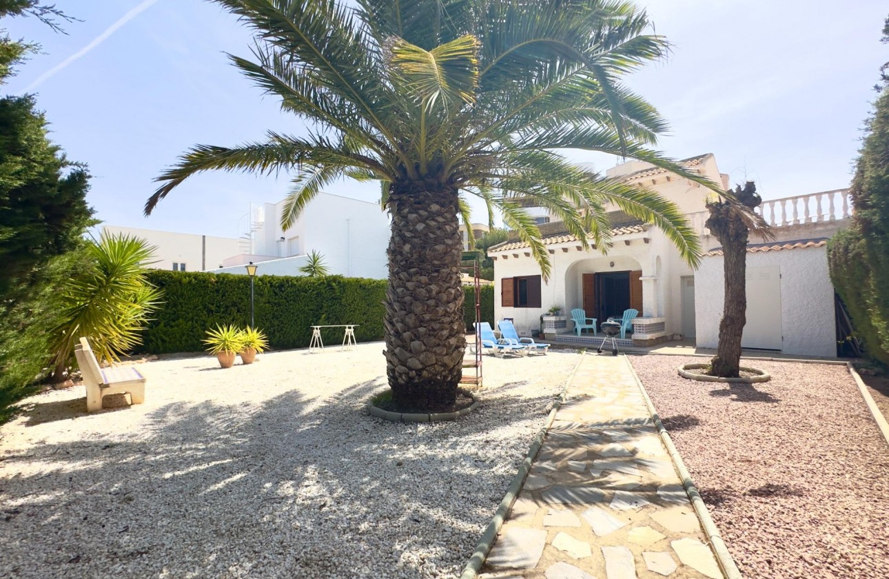 Revente - Villa - Orihuela Costa - La Zenia
