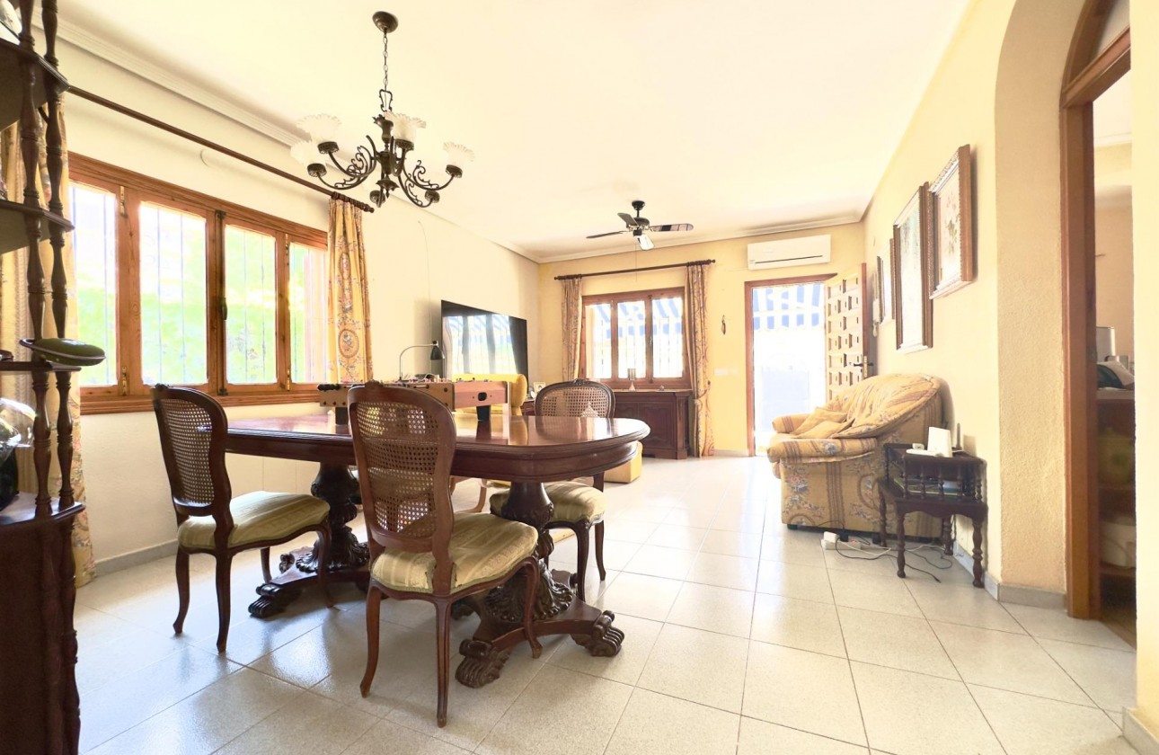 Revente - Villa - Orihuela Costa - La Zenia