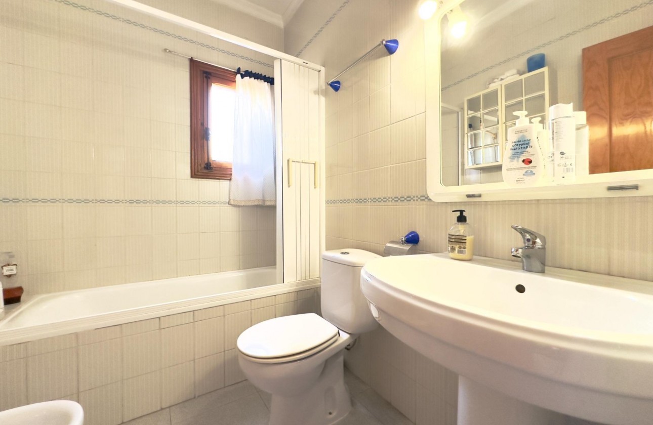 Revente - Villa - Orihuela Costa - La Zenia