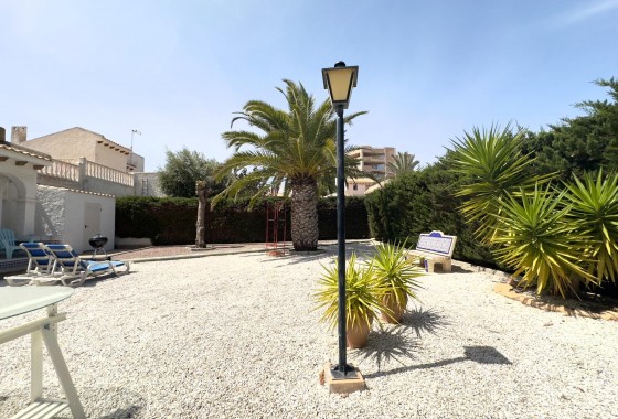 Revente - Villa - Orihuela Costa - La Zenia