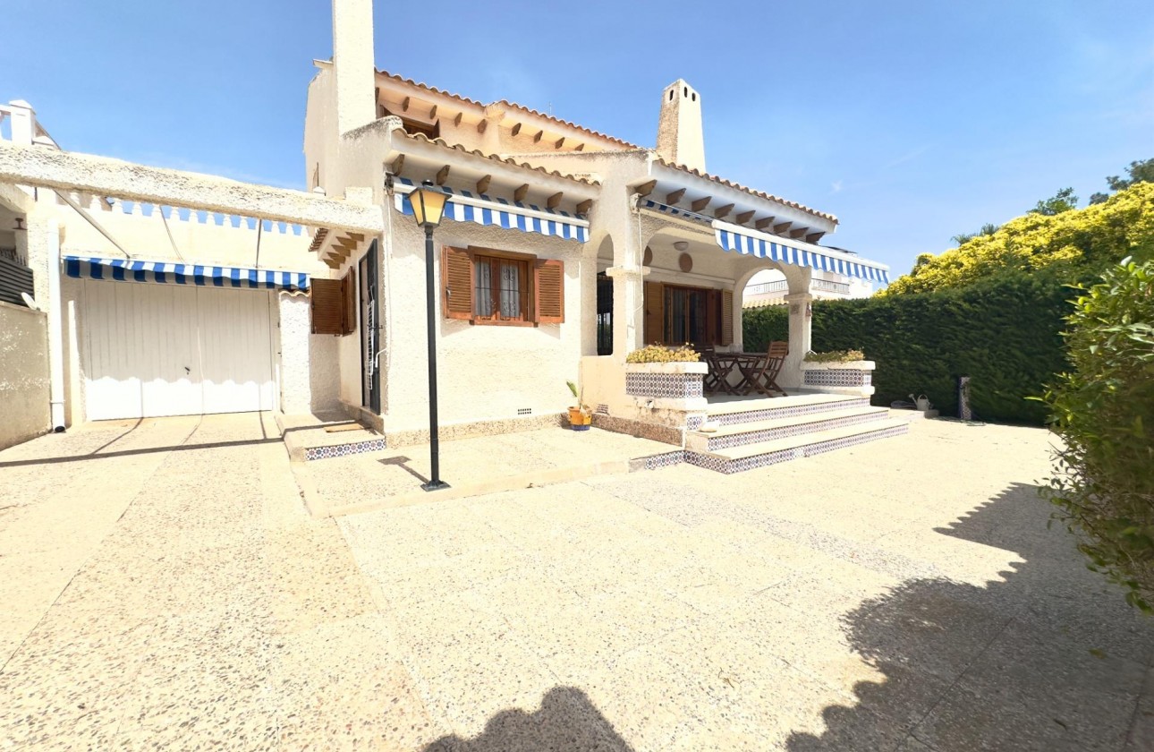 Revente - Villa - Orihuela Costa - La Zenia