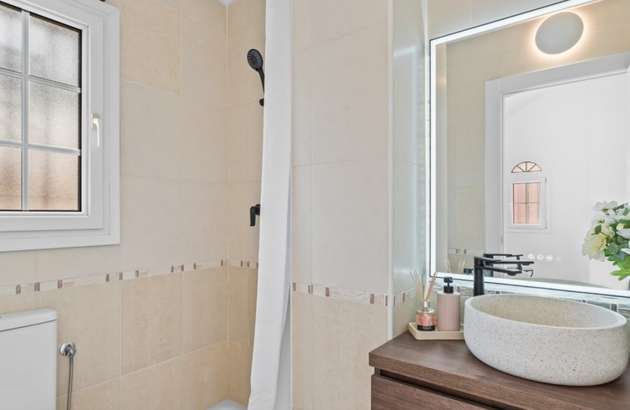 Revente - Villa - Orihuela Costa - Villamartín