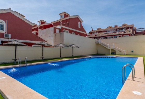 Revente - Villa - Orihuela Costa - Villamartín