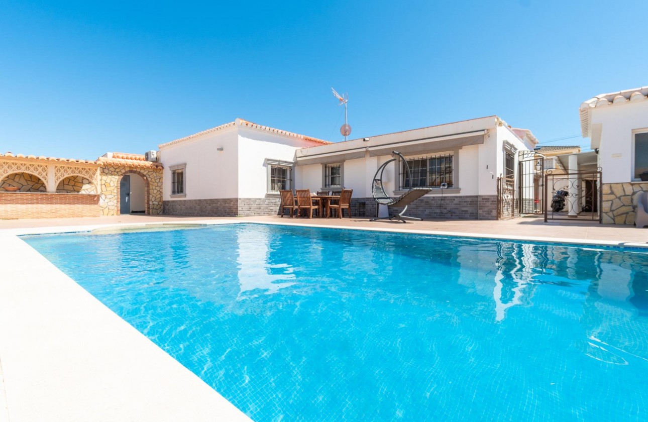 Revente - Villa - Torrevieja - Torreta florida
