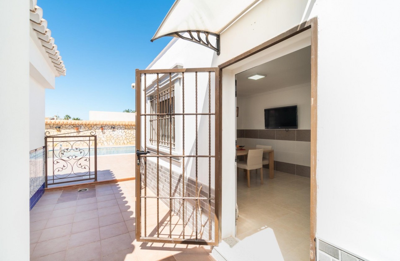 Revente - Villa - Torrevieja - Torreta florida