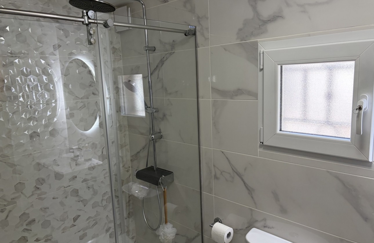 Resale - Villa - Pinar de Campoverde