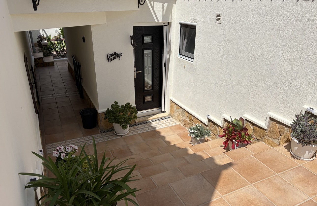 Resale - Villa - Pinar de Campoverde